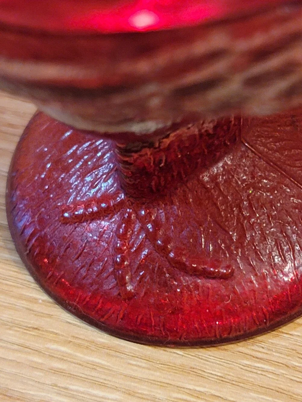 Vintage L.E. Smith Amberina Red Glass Standing Rooster Covered Candy Dish
